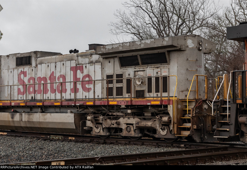 BNSF 683